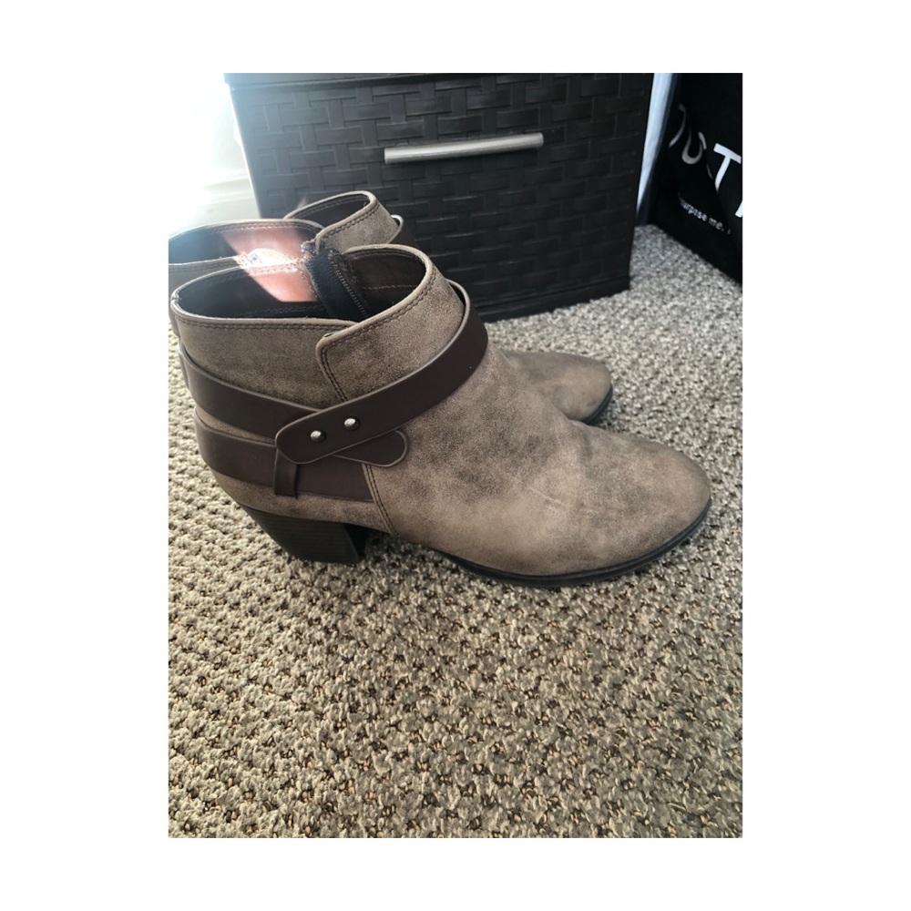 City Classified casual booties